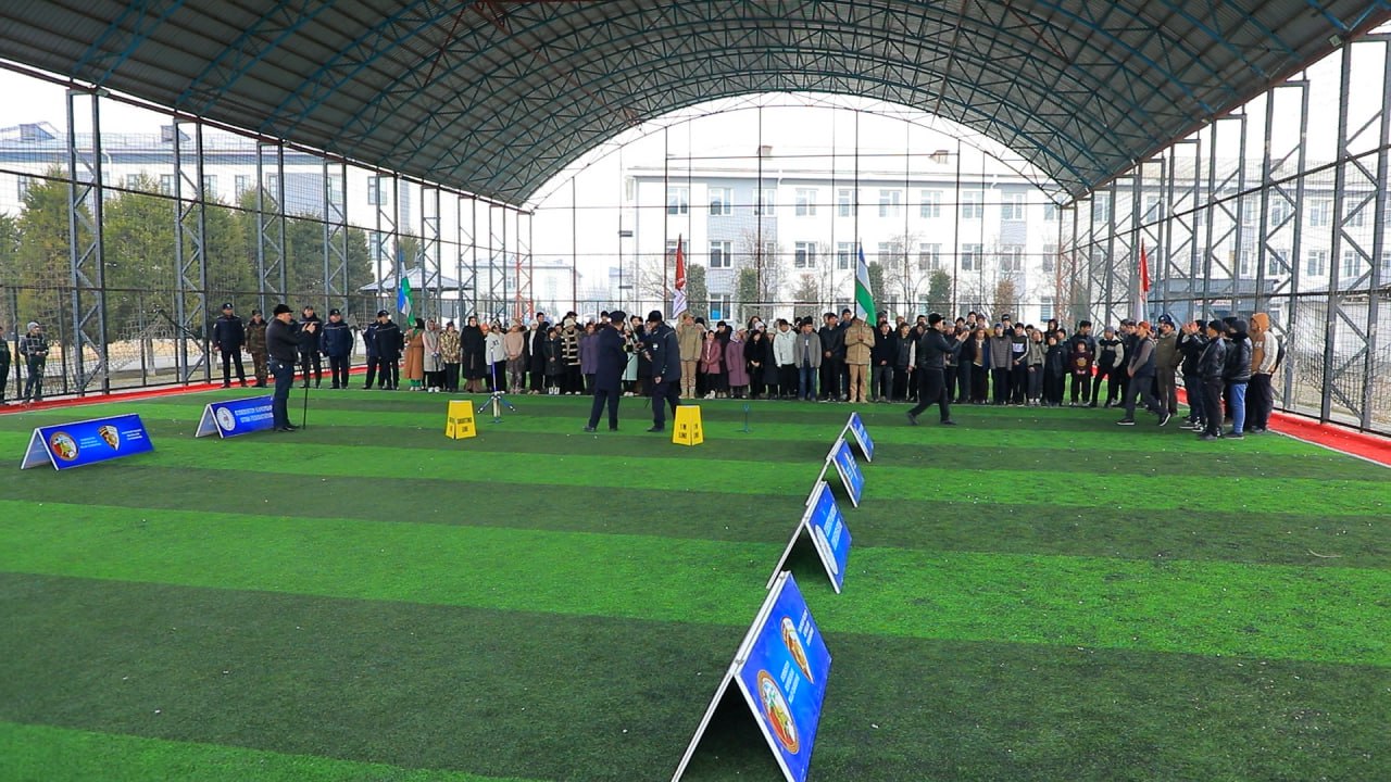 "Hech bir yosh eʼtibordan chetda qolmaydi – Milliy gvardiya yoshlar bilan hamnafas" shiori ostida Namangan viloyati Uchqo‘rg‘on tumanidagi 46-sonli maxsus maktab-internatda harbiy vatanparvarlik tadbiri o‘tkazildi.