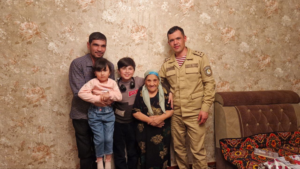 86 весну встретила Мухтабар ая, взявшая под опеку двоих внуков