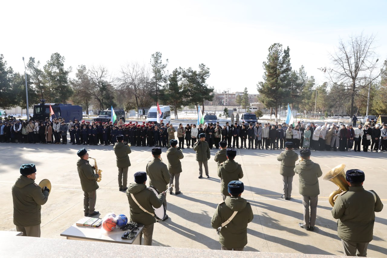 Milliy gvardiya Toshkent shahri bo‘yicha boshqarmasiga qarashli harbiy qismda "Ochiq eshiklar kuni" tadbiri bo‘lib o’tdi.  Unda Chilonzor va Uchtepa tumanlari yoshlari hamda Yunusobod tumanidagi 58-sonli maktabning vatanparvarlikka ixtisoslashtirilgan sinf o‘quvchilari ishtirok etishdi.