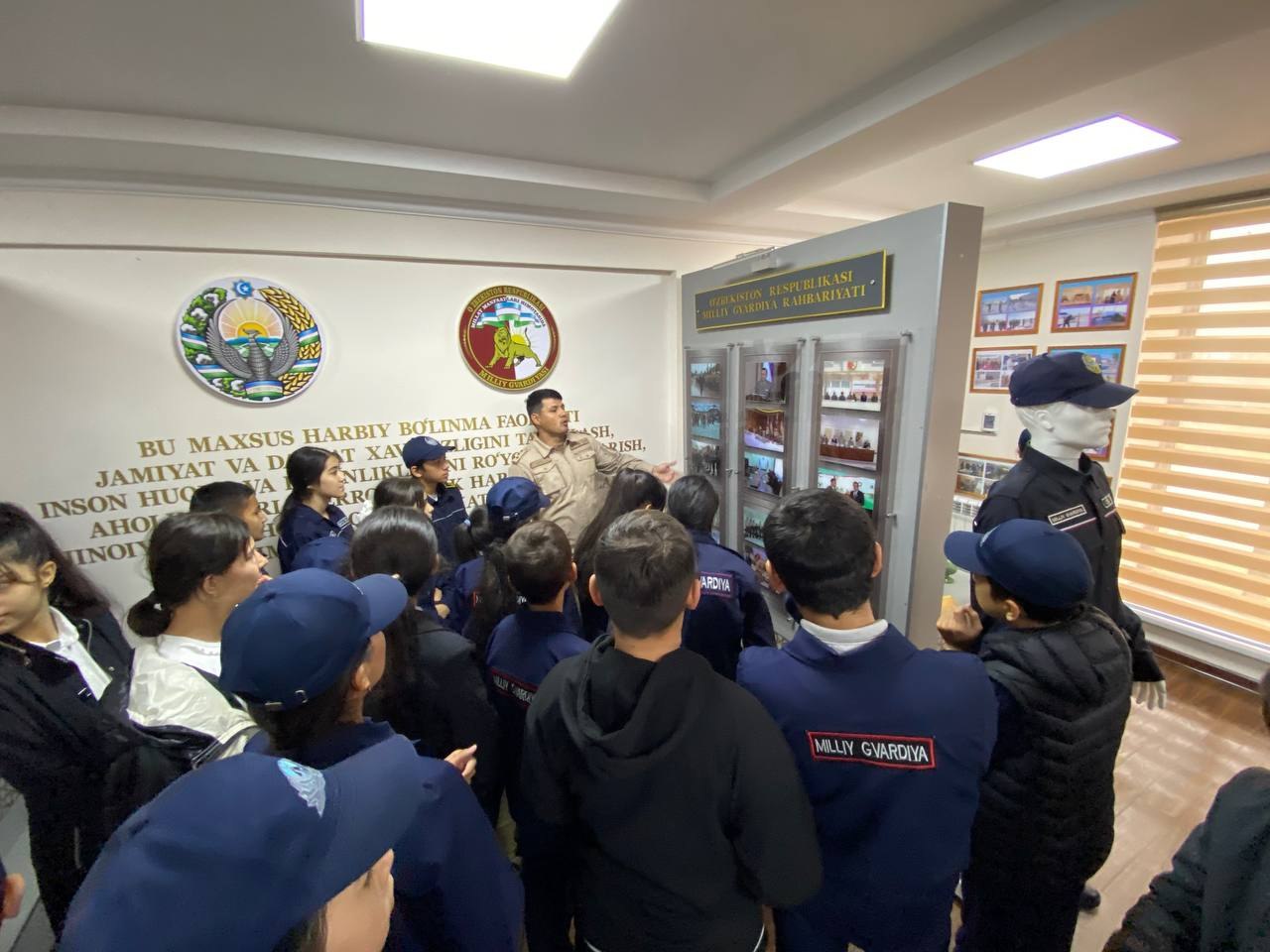 Ochiq eshiklar kuni: Farg‘ona viloyatida bolalar Milliy gvardiyaning hududiy boshqarmasida mehmon bo‘ldi