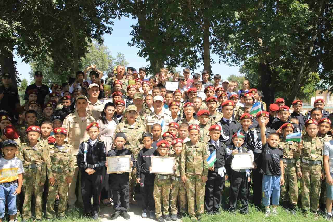 В РАЗНОЦВЕТНЫХ КРАСКАХ ОТРАЖЕН ОБРАЗ РОДИНЫ