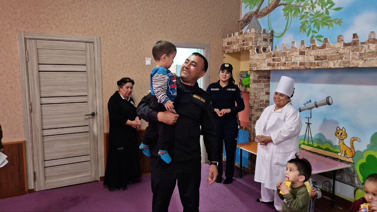 Bolalar mehr va eʼtiborda