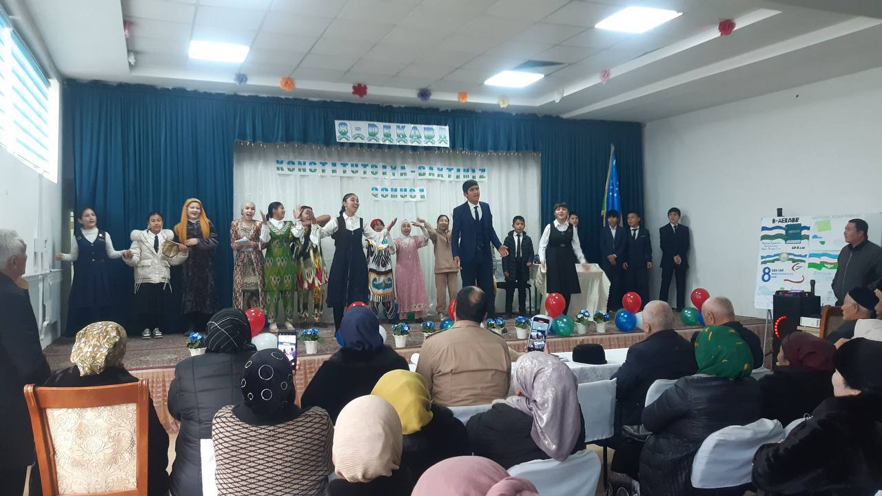 Milliy gvardiya Toshkent viloyati bo‘yicha boshqarmasi va Bo‘ka tumani 27-IDUM ma’muriyati hamkorligida 8-dekabr “Konstitutsiya-baxtimiz qomusi” shiori ostida tadbir tashkil etildi. Mazkur tadbirda maktab inspektor-psixologi, o‘qituvchilar va ota-onalar, yurtimizda qonun ustuvorligi, har bir fuqaro o’z huquqlarini anglashi to‘g‘risida fikrlar yuritildi.